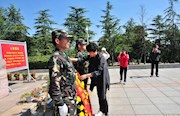 市商务局：缅怀革命先烈 凝聚奋斗力量