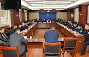 市公安局交警支队：召开警风警纪特约监督员座谈会