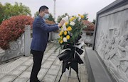 第十党支部：开展“寻初心溯根源 担使命再出发”主题党日活动