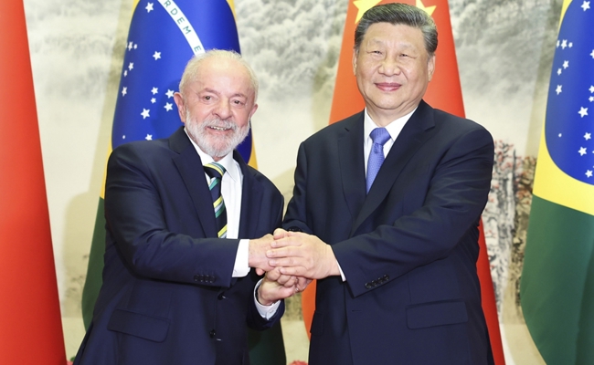 习近平同巴西总统卢拉会谈