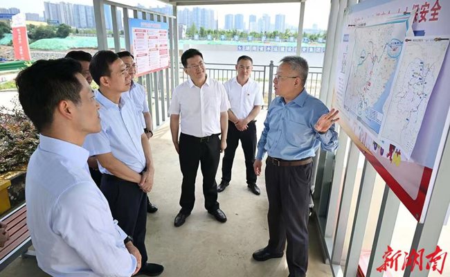 沈晓明围绕区域协调发展开展“十五五”规划专题调研