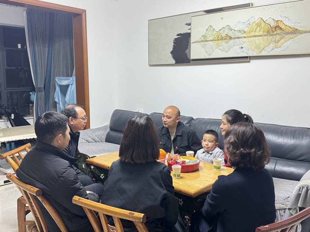 9510c126dd1463535243319b7e1633b3